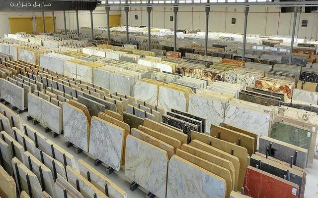 مستودع تابع لشركة مصنع تصميم الرخام "ماربل ديزاين"- أرشيفية