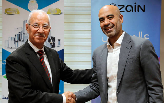 جانب من توقيع الاتفاقية