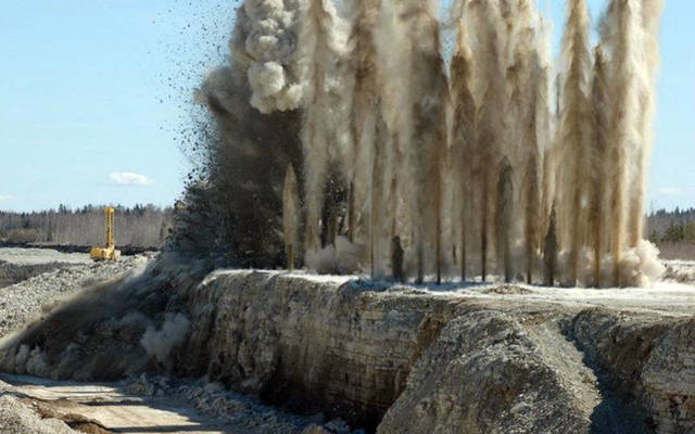 الشركة وقعت اتفاقية لإنشاء أعمال تفجير بالإمارات