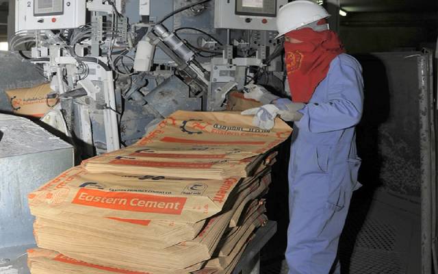 خطة إنتاج وتعبئة تابع لشركة "أسمنت الشرقية" - أرشيفية