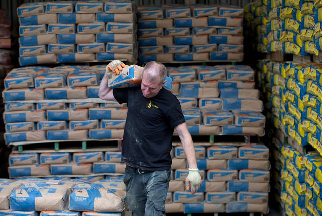 Alexandria Portland Cement reported on Sunday a 112% year-on-year plunge in profits for the first half of 2017